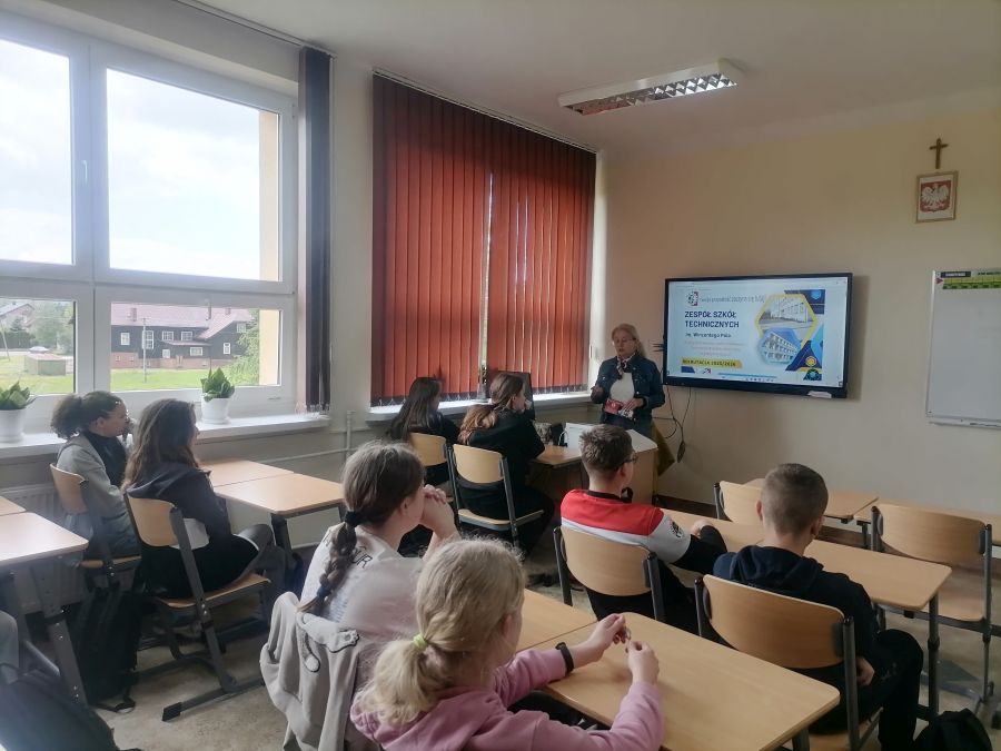 Zapoznanie z ofertą edukacyjną – Zespół Szkół Technicznych im. Wincentego Pola w Gorlicach