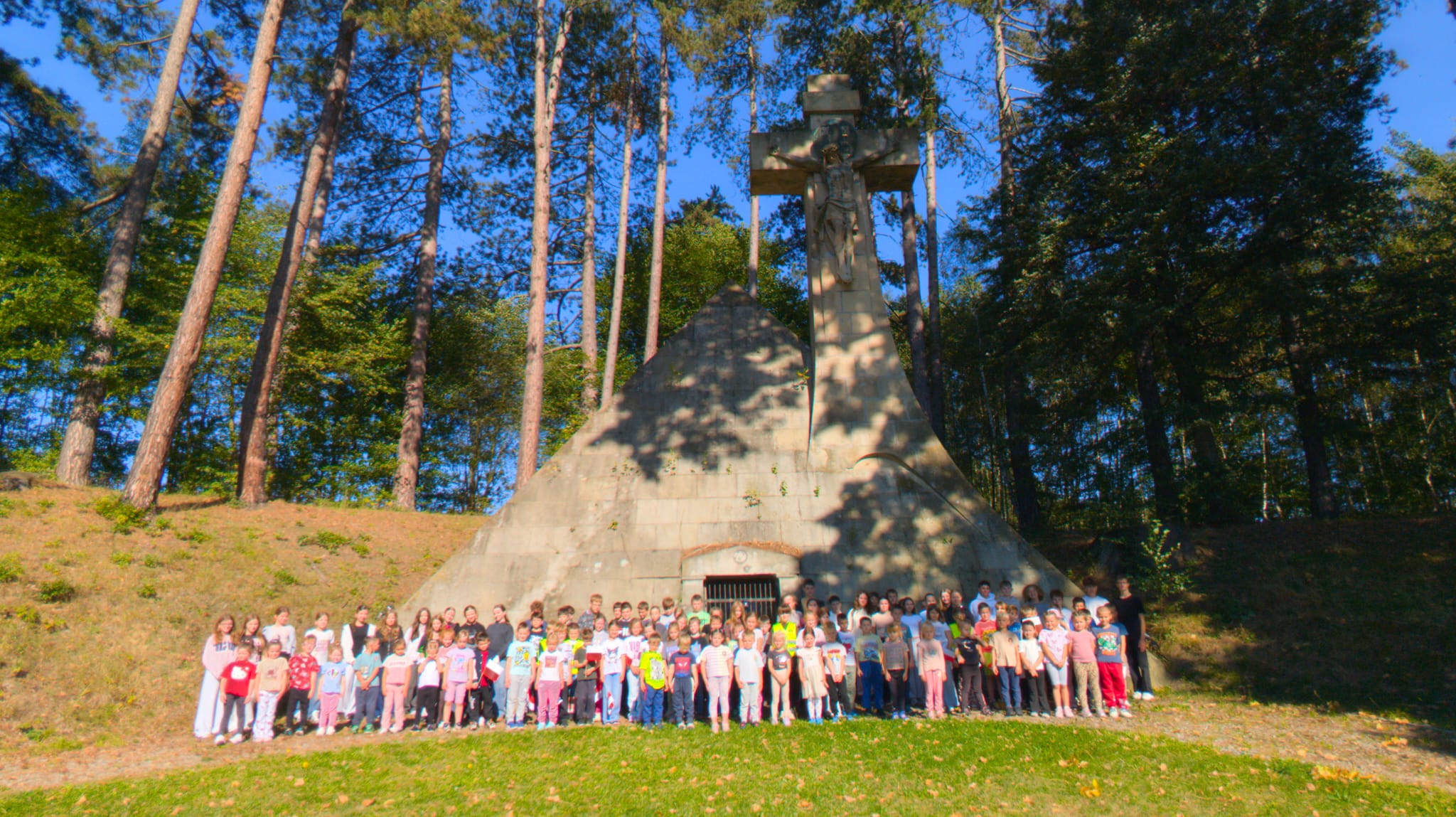 Złaz turystyczny "Pod Piramidę"